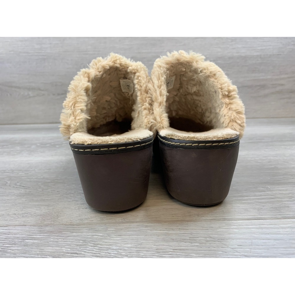 Crocs Women's Tan Suede Faux Fur Lined Clogs Mule‎ 10 Slip On Comfort Shoes - Picture 4 of 8